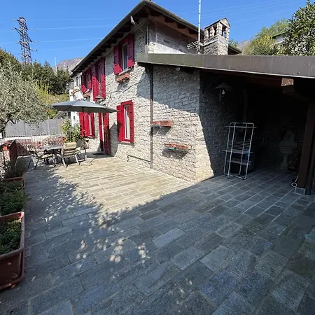 Дом отдыха Ester Lakehouse, Graziosa Casa Indipendente